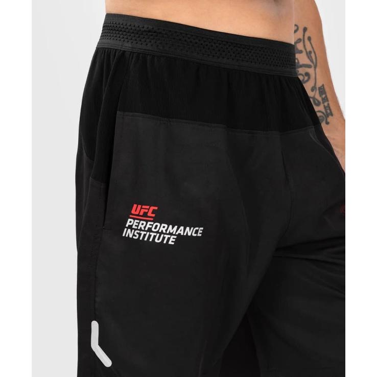 Pantaloncini sportivi da uomo UFC X Venum Performance Institute2.0 - Neri/Rossi