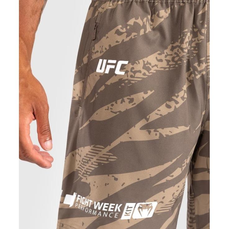 Pantaloncini da allenamento UFC By Adrenaline - mimetica desertica